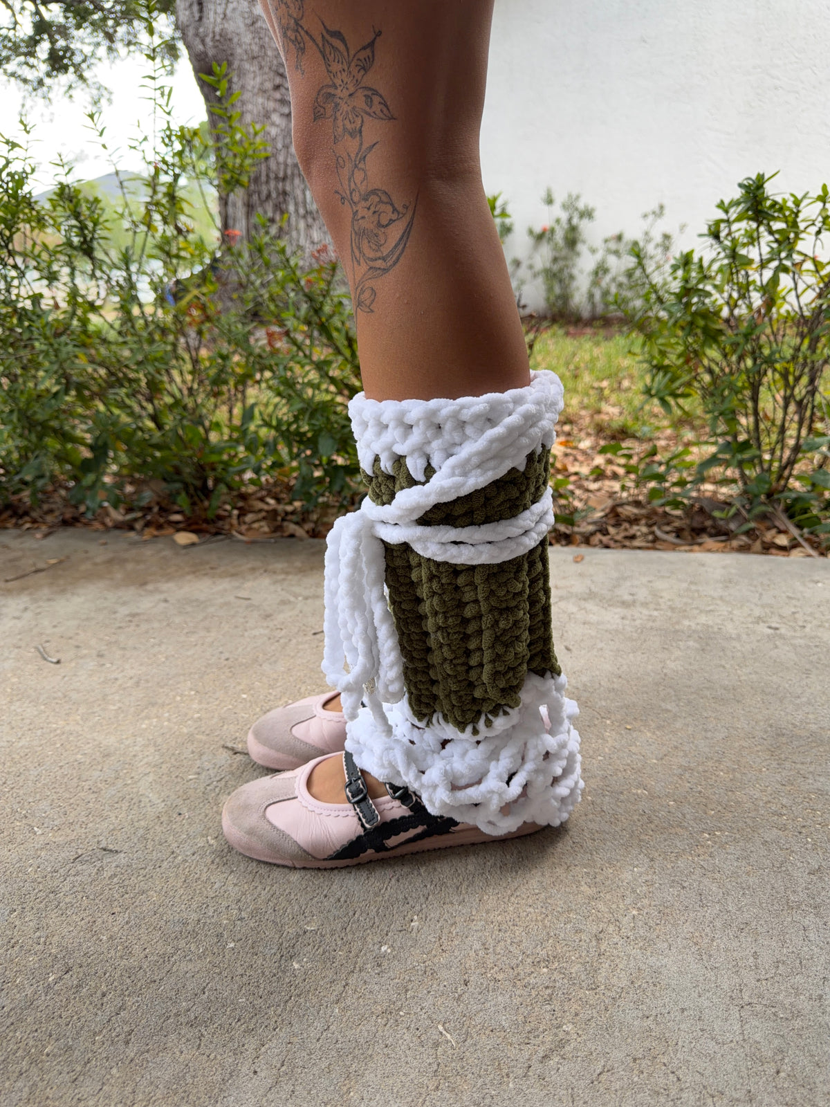 Olive leg warmers