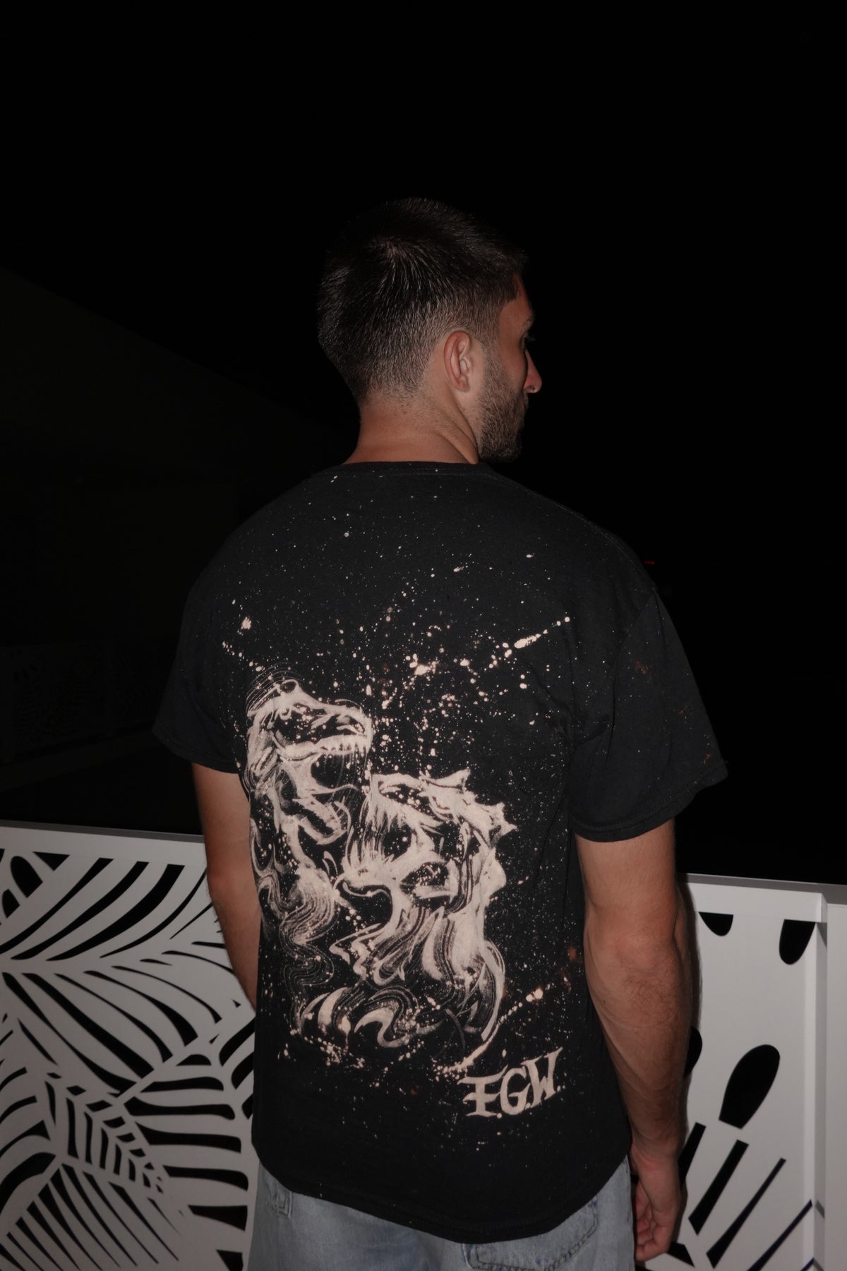 Bass Dino tee