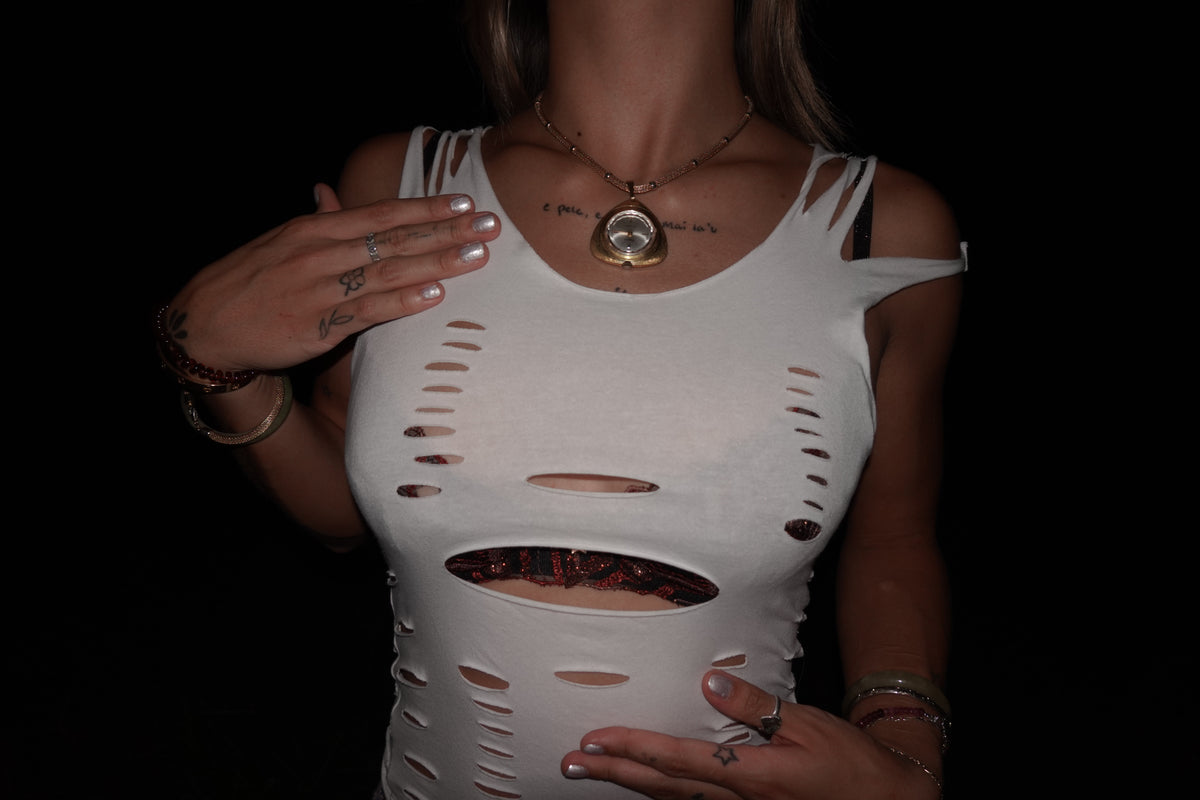 Cut out tank