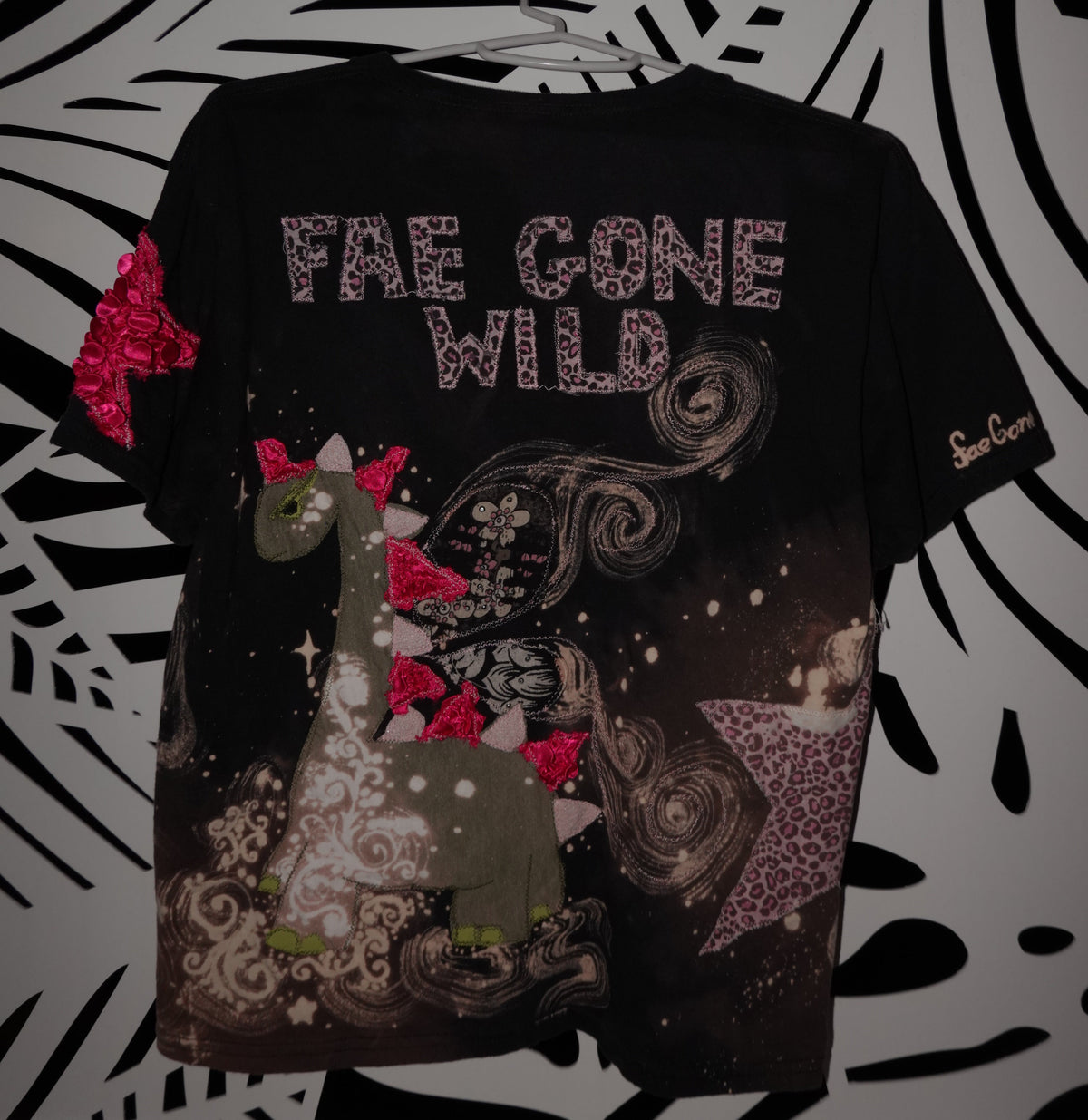 Fae Dino tee