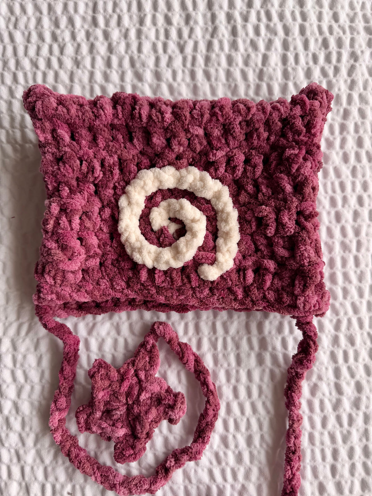 Swirl kitty hat