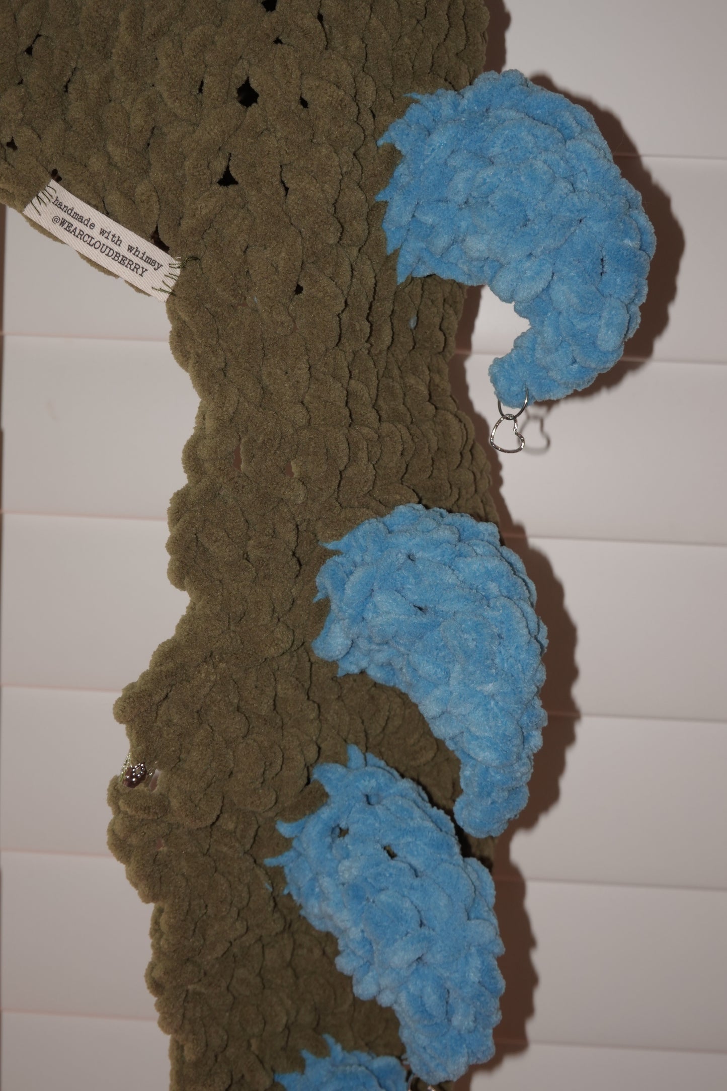 Sky dino-tail