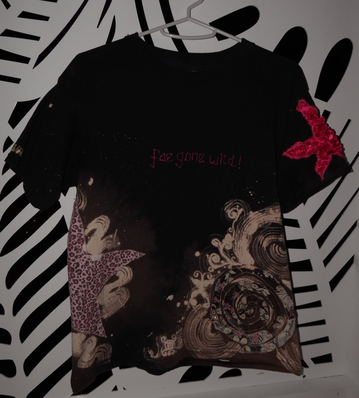 Fae Dino tee