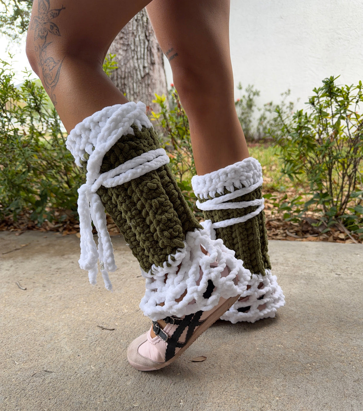 Olive leg warmers