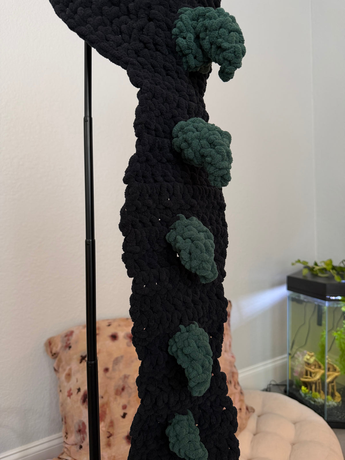 Costa dino-tail